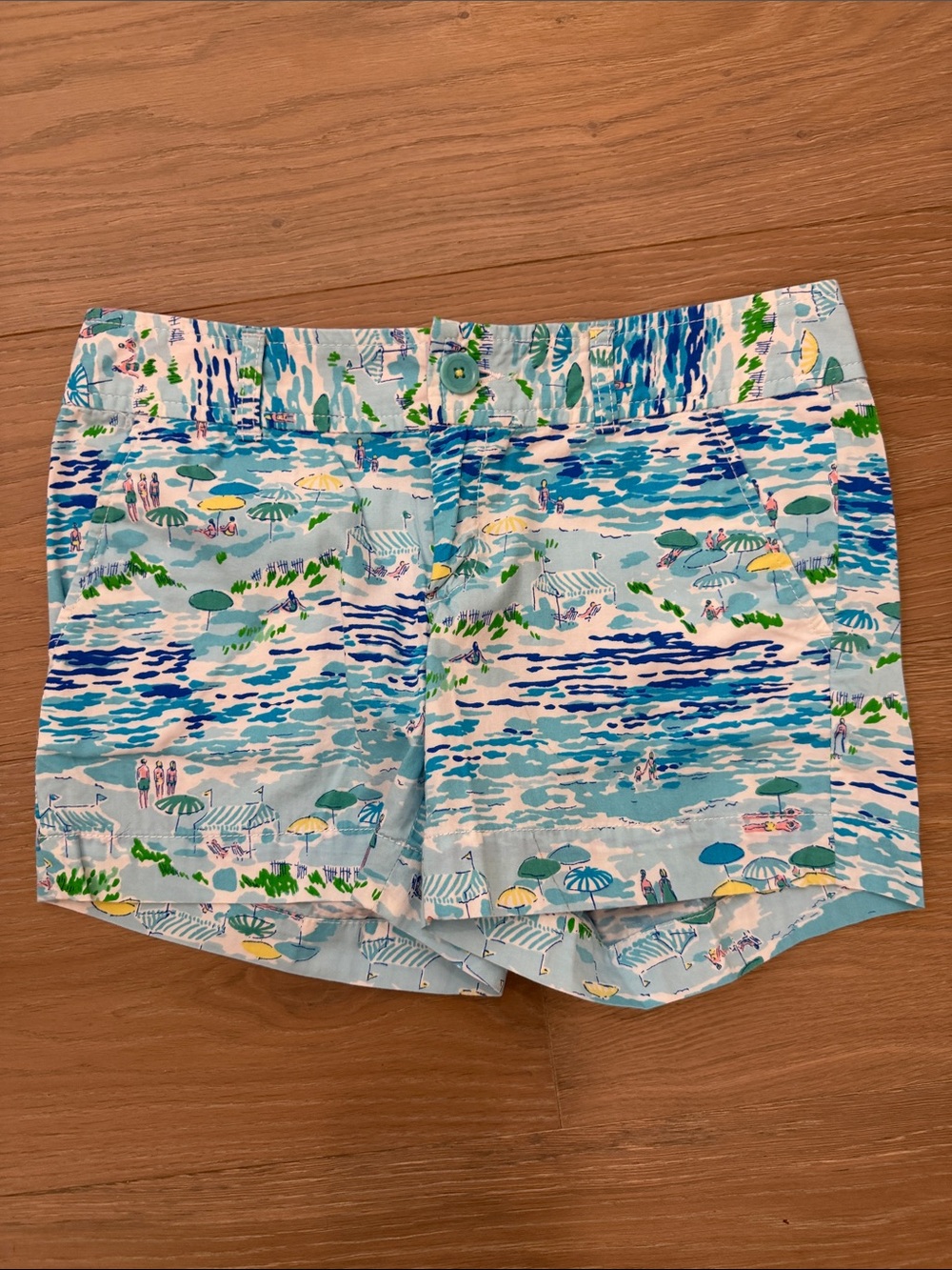 Lilly Pulitzer short 2